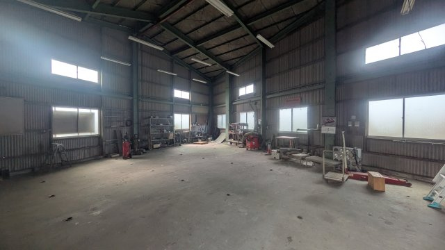 土地　高木のその他|倉庫内