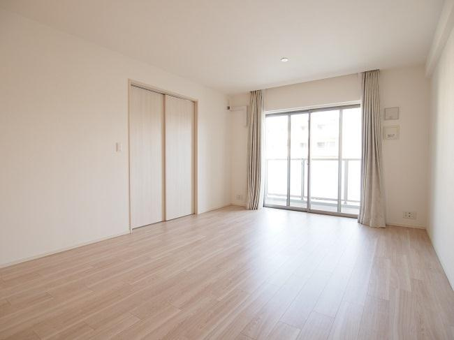 パークホームズ夙川松下町の居間・リビング|ゆったり過ごせる居間です