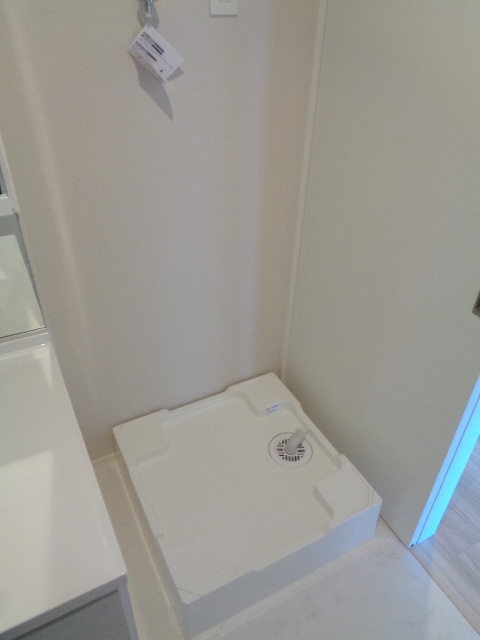 アルカン・メール　藤沢の設備|【イメージ写真】同仕様室内洗濯機置き場