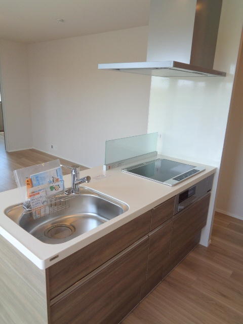 アルカン・メール　藤沢のキッチン|【イメージ写真】同仕様システムキッチン