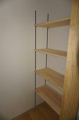 【内装】岩手郡岩手町大字川口第13地割