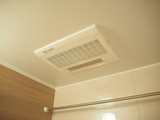 ルーブル赤羽台の浴室