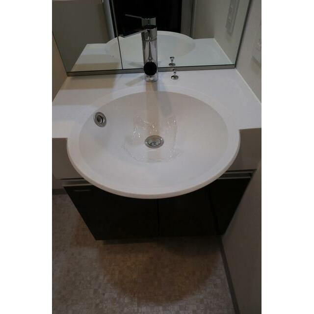 GENOVIA上野Ⅱskygardenの洗面所