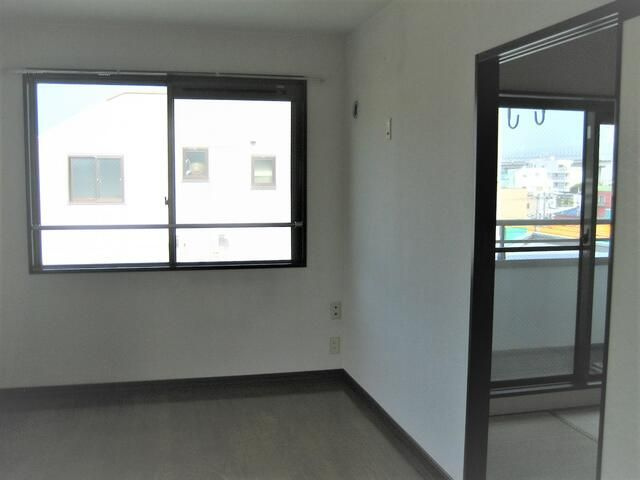 エヌワン・ビルのその他