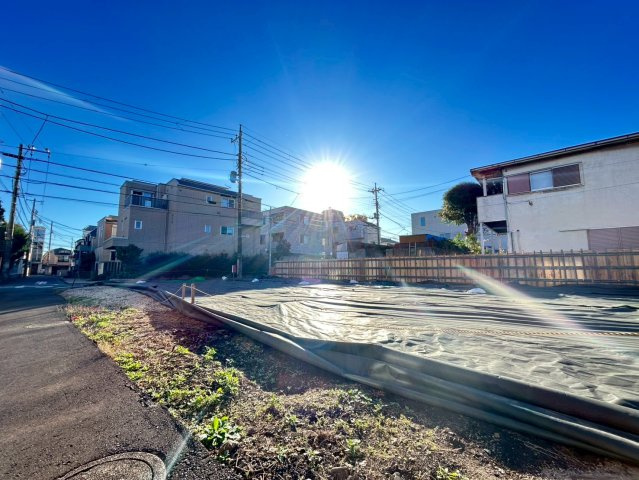 世田谷区若林2丁目　建築条件無し売地　全4区画の外観|現地写真（2025.11.03撮影）

現地ご見学希望・資料請求などお気軽にお問い合わせ下さい！
03-5990-5201