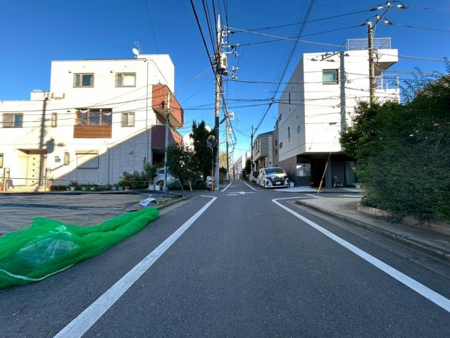 世田谷区若林2丁目　建築条件無し売地　全4区画の区画図|現地写真（2025.11.03撮影）

現地ご見学希望・資料請求などお気軽にお問い合わせ下さい！
03-5990-5201