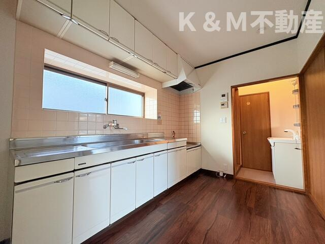 ボン・シャンスの居間・リビング|ゆったり過ごせる居間です