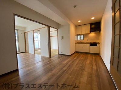 【居間・リビング】 | ロイヤルコートナグラ