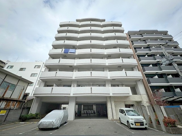 ルクレ新大阪レジデンスの外観