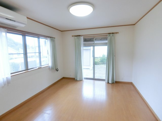 大平台2丁目戸建の和室