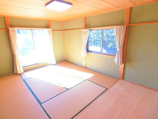 大平台2丁目戸建のキッチン