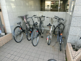 【その他共用部分】 | 自転車置場あり。