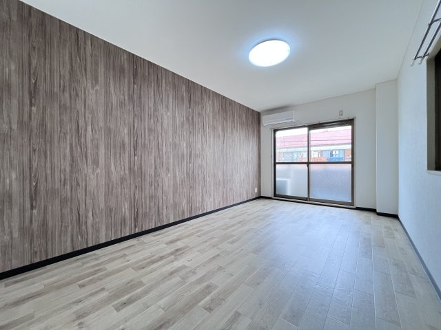 アーバンハイムの洋室