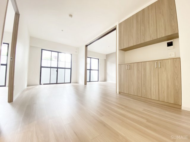 元町イグレットの居間・リビング|南向きのリビング！