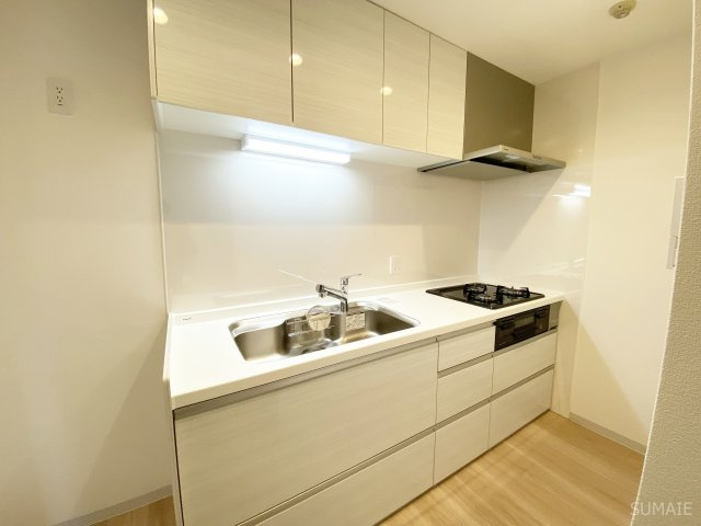 元町イグレットのキッチン|収納力のあるシステムキッチン！