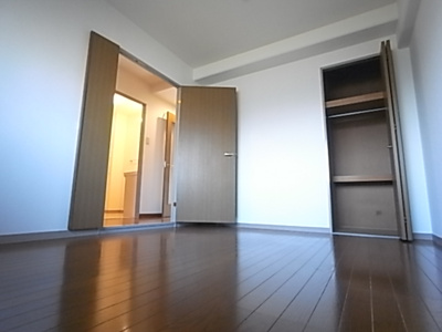 【寝室】 | ラ・リヴェールレスト