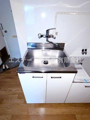 花巻市上小舟渡のアパートのキッチン