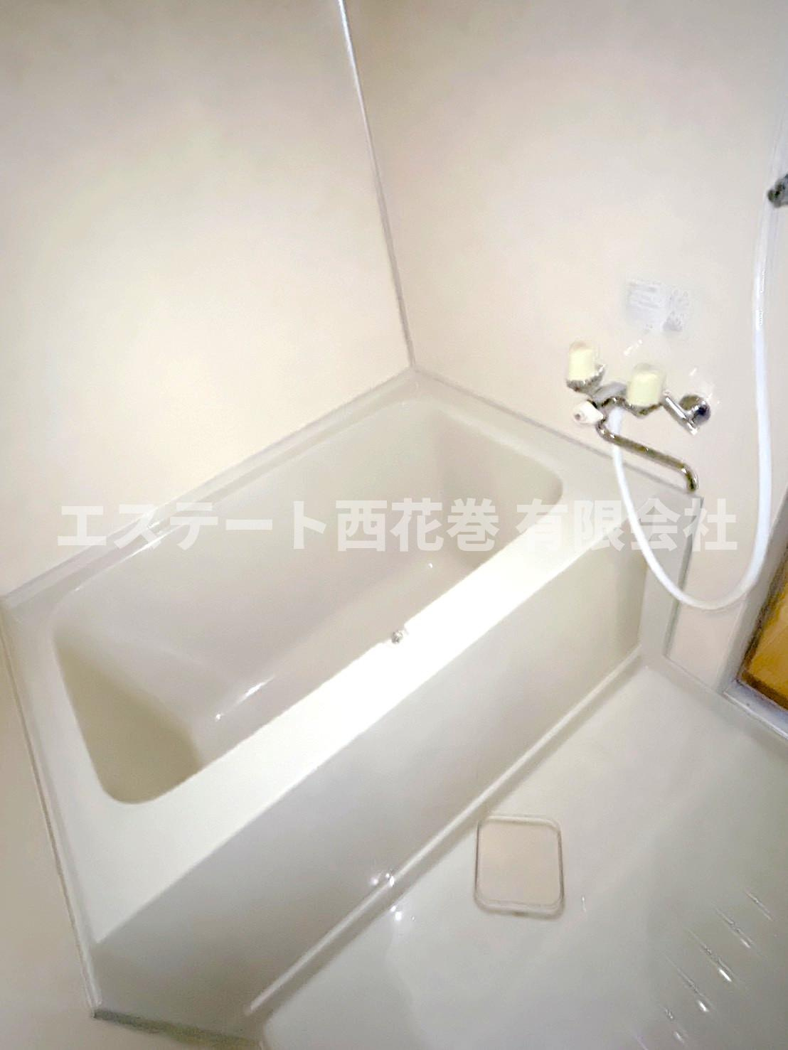 レジデンスサトウBの浴室