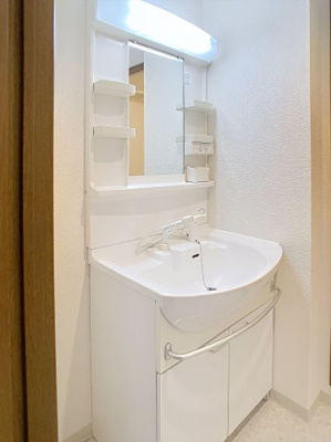 【洗面所】 | シーサイド操明