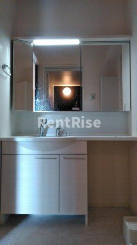 フォレスト九西の独立洗面台|洗面台