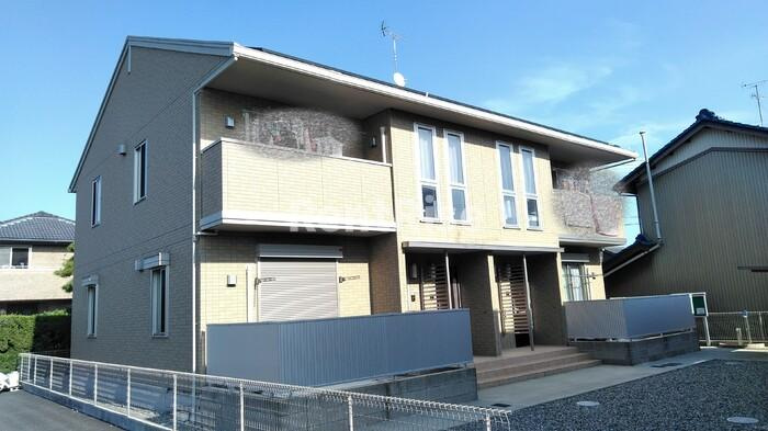 フォレスト九西の外観