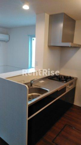 フォレスト九西の居間・リビング|キッチン