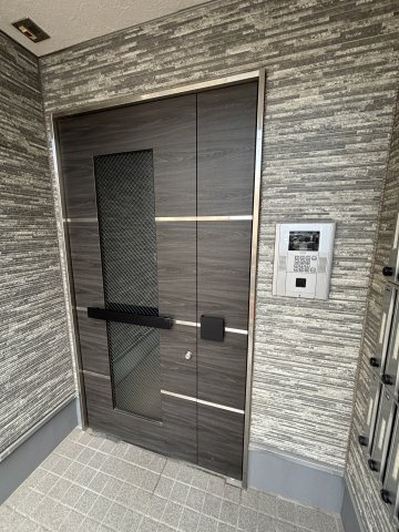 Ｎ・Ｓコート行徳のエントランス