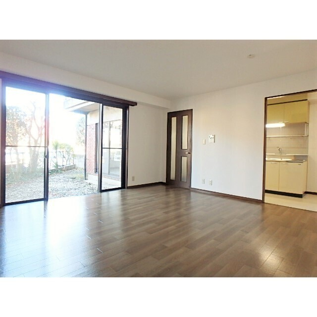 プレストーン２１の居間・リビング