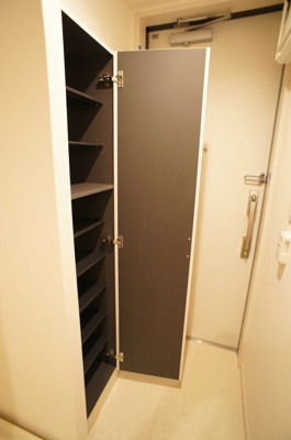 【玄関】 | リブリ・磯子フォレスト | シューズボックスございます♪