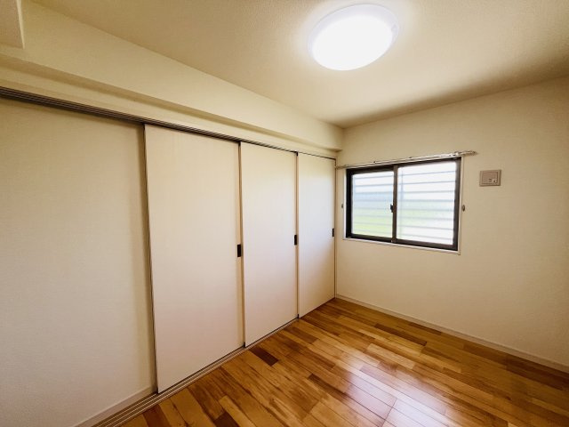 サンヒルズ和の洋室