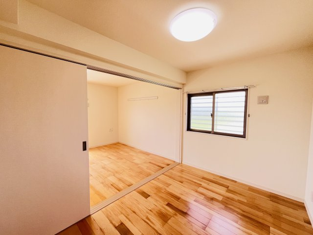 サンヒルズ和の洋室