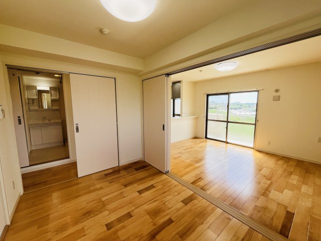 サンヒルズ和の洋室