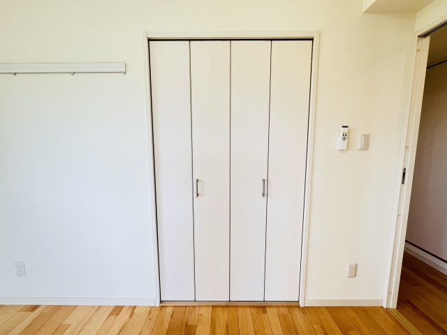 サンヒルズ和の洋室