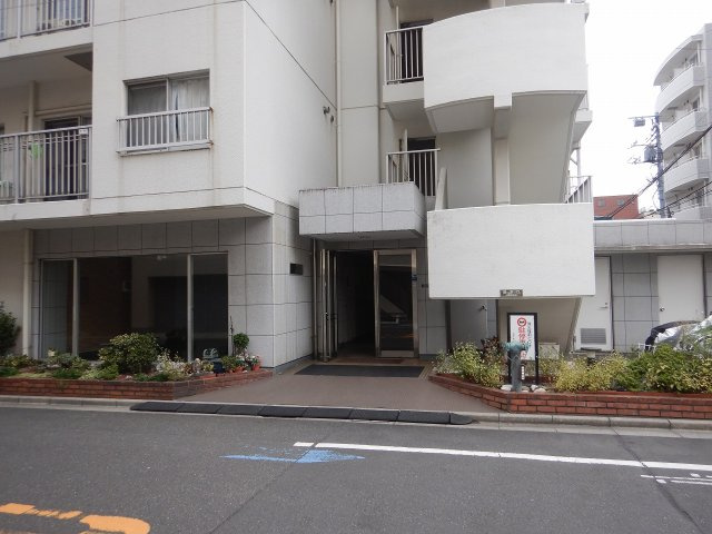 中銀木場マンシオンのエントランス