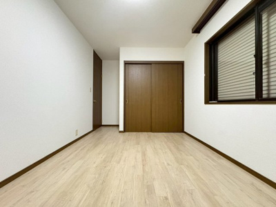 【洋室】 | 吹田市原町３丁目貸家