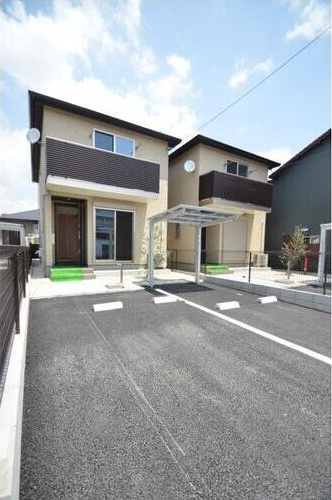 中川区荒子四丁目戸建賃貸のエントランス|外はこのようになっています