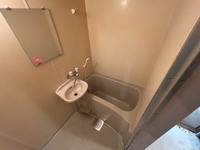 ハイツシグマ2の浴室