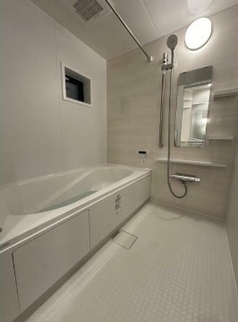 【浴室】 | Kolet阿佐ヶ谷 | 追い焚き機能付きバス。