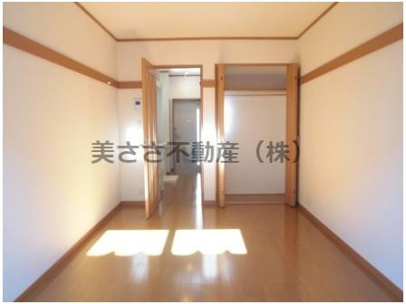 【寝室】 | オオサワハイツ