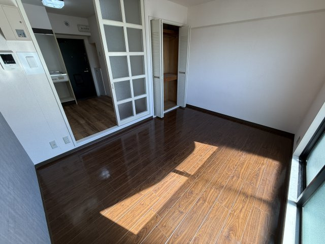 メゾン豊中パート22の居間・リビング