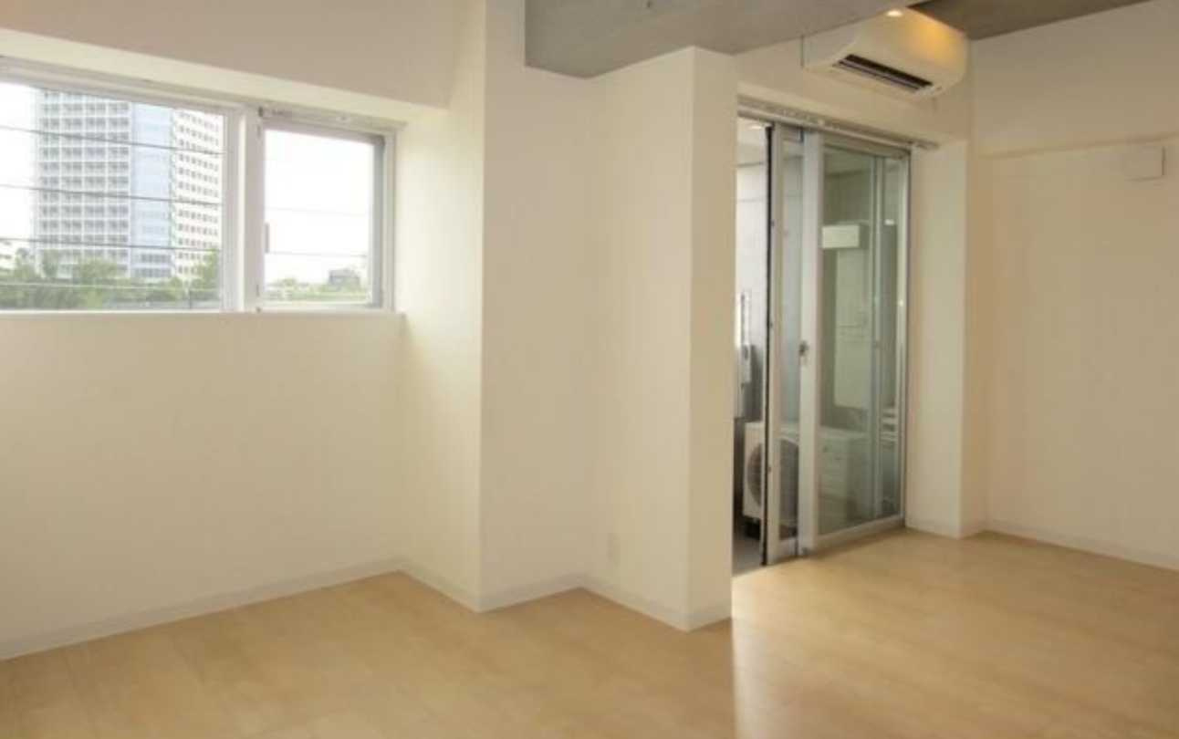 コニファー二子玉川　オートロック　角部屋　陽当たり良好の居間・リビング