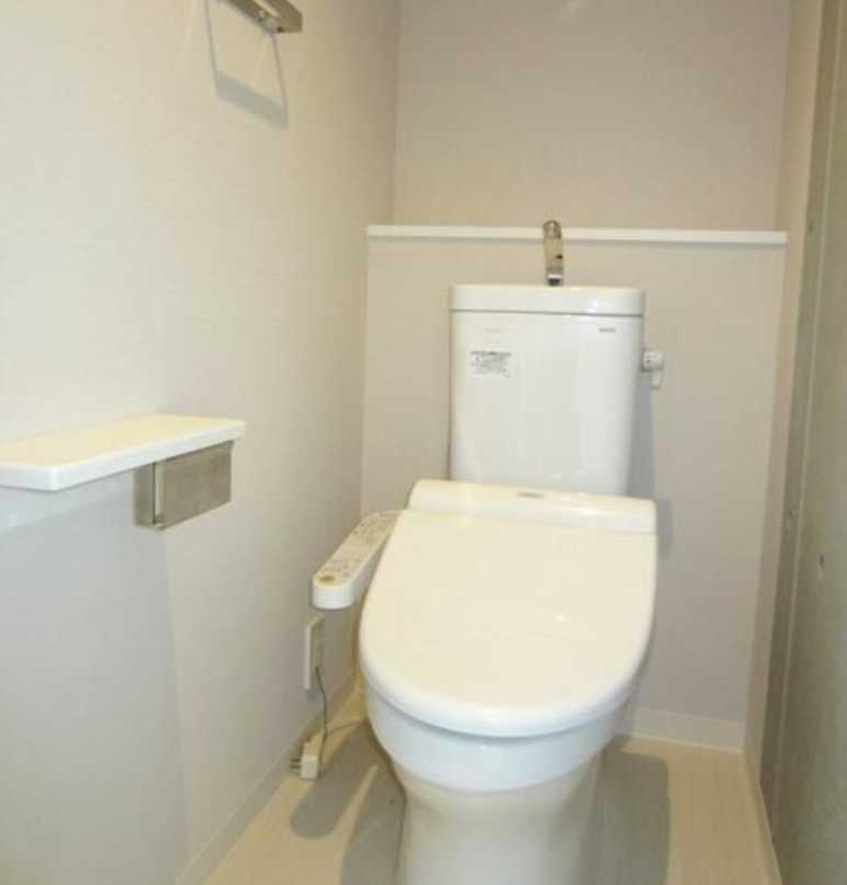 コニファー二子玉川　オートロック　角部屋　陽当たり良好のトイレ