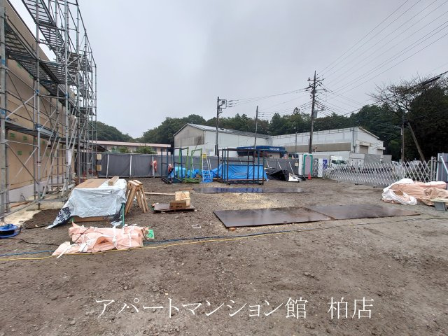 エテルノアルバの駐車場