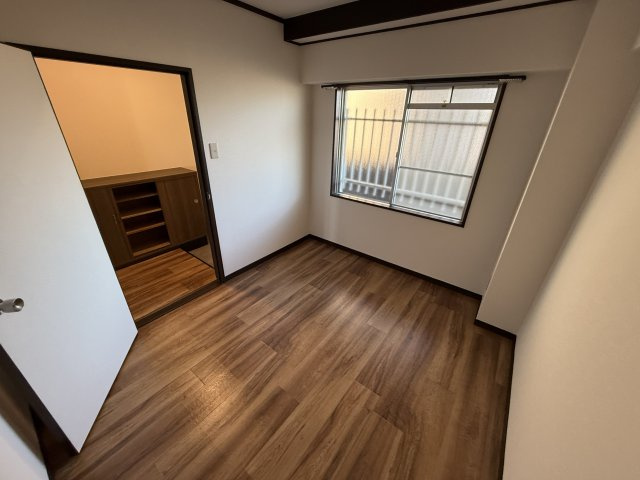 シャトー箕面の寝室