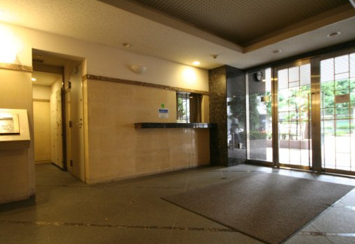アールヴェール文京白山のロビー