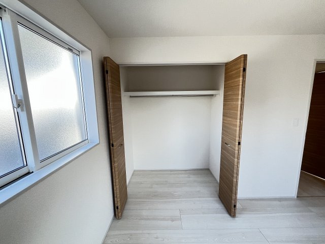 【収納】 | 福岡市博多区南八幡町1丁目　3号棟（全3棟）【仲介手数料無料・0円】 | 現地写真。