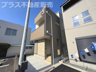 【外観】 | 現地写真。同じ物件を見るなら、プラス不動産販売にお任せ下さい。