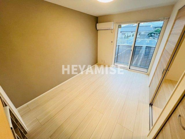 ニューメロウの居間・リビング|※室内画像は別号室のもの