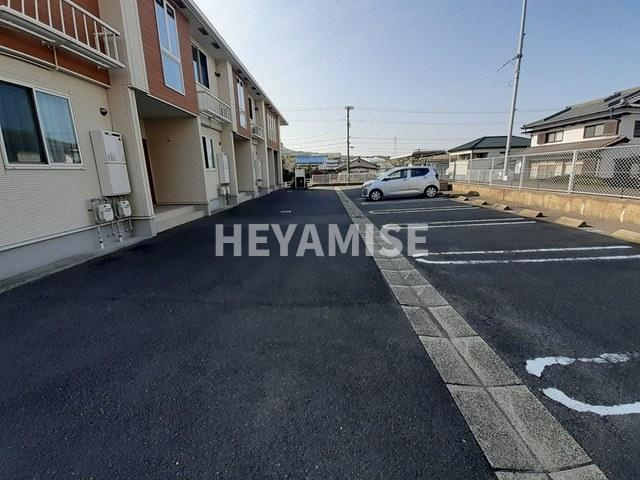 グリーンヒルの駐車場