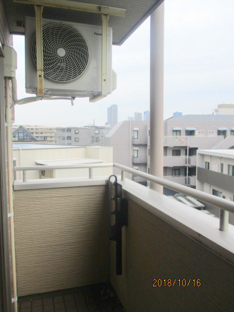 レステュディオのバルコニー